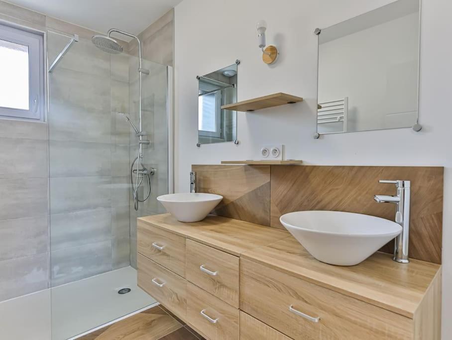 Maison Familiale La Belle Vie Jacuzzi/Sauna Сен-Жиль-Круа-де-Ви Экстерьер фото